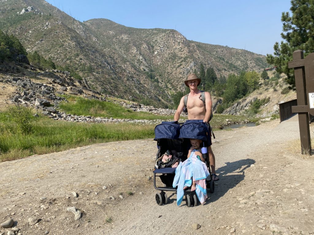 Hiking double clearance stroller