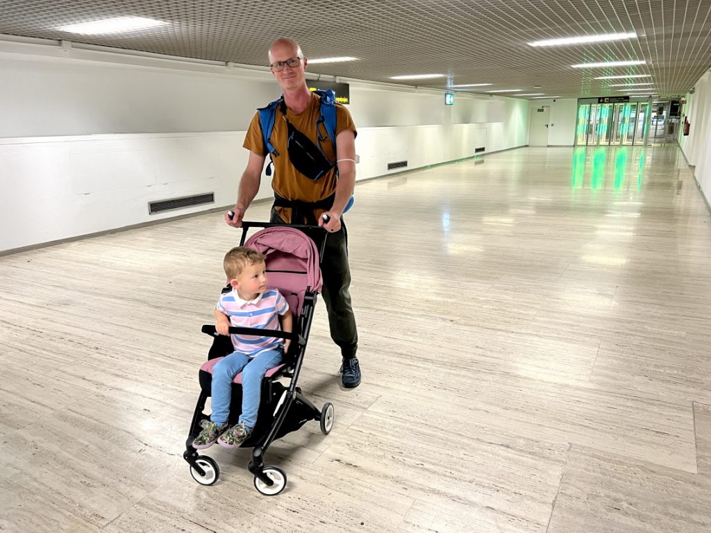 Umbrella stroller for 2024 5 year old