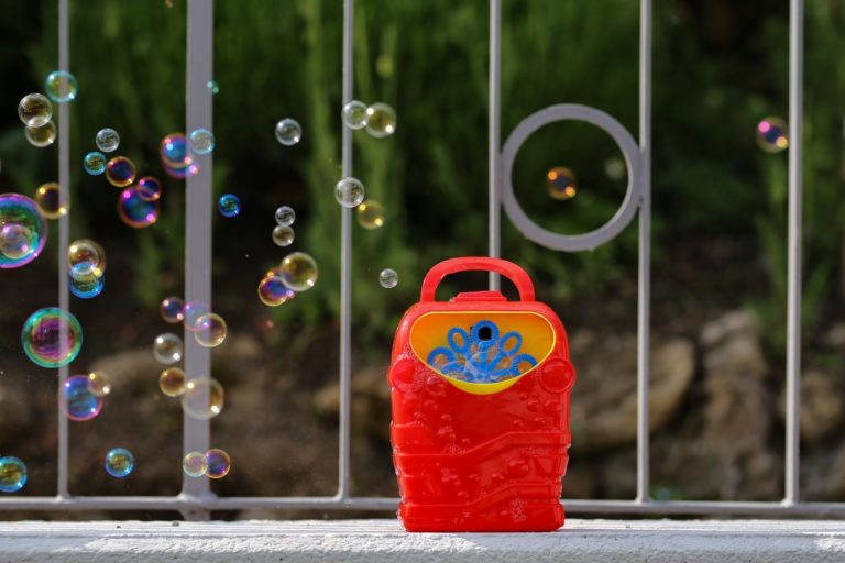 5 Best Bubble Machines that Will Make Any Toddler Happy!