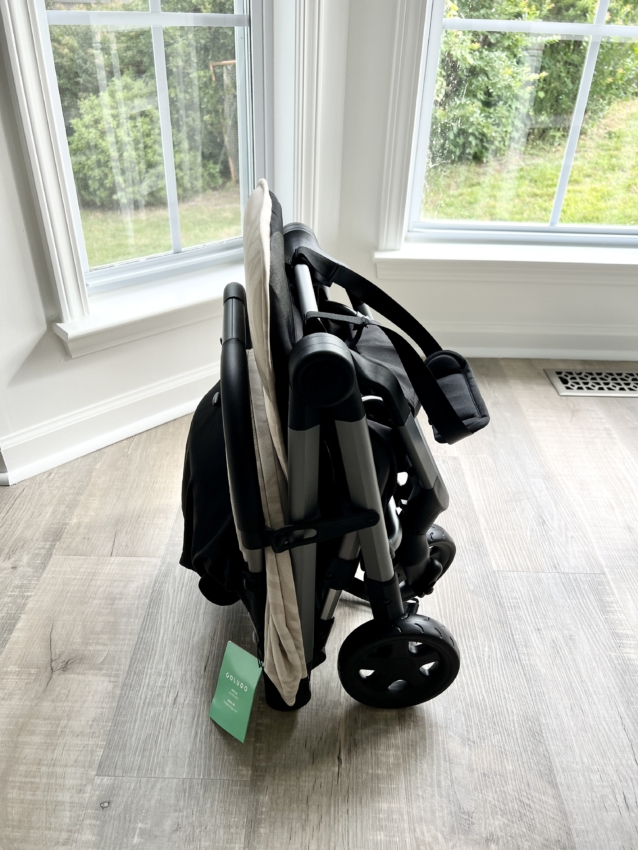 Colugo compact outlet stroller